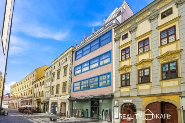 Prodej komerční nemovitosti v samotném centru Olomouce – investiční příležitost, 28. října, Olomouc