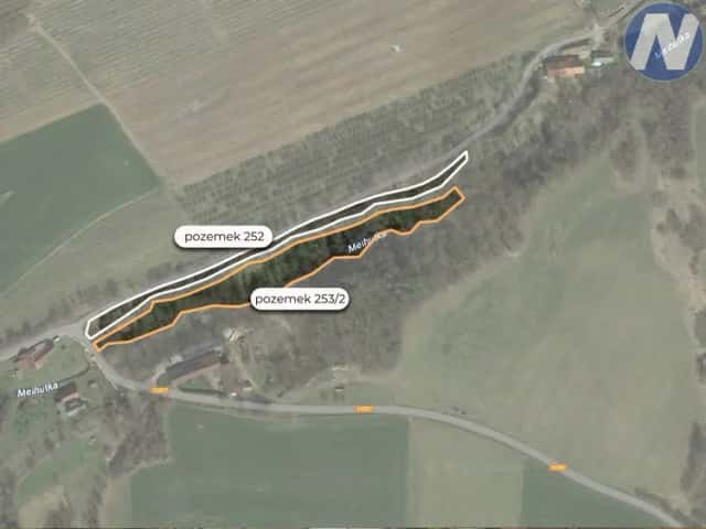 Prodej dvou pozemků o výměře 7.891 m2 u lesa v Třebanicích - Jižní Čechy, Lhenice, okres Prachatice
