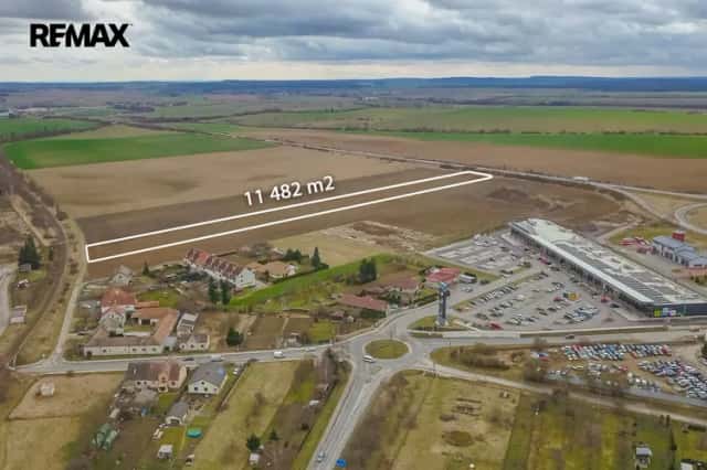 Investiční pozemek 11 482 m2 v blízkosti komerční zóny Aventin – Moravské Budějovice, Moravské Budějovice, okres Třebíč
