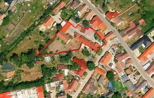 Prodej objektu pro podnikání 2.513 m2 s rodinným domem v obci Záryby – Martinov, Záryby, okres Praha-východ