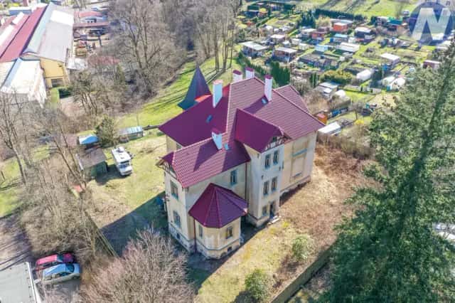 Bartošova vila v Holoubkově u D5 – investice a developerský projekt, Holoubkov, okres Rokycany