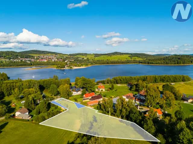 Bližší Lhota – pozemek s možností výstavby v atraktivní lokalitě blízko Lipna, Horní Planá, okres Český Krumlov