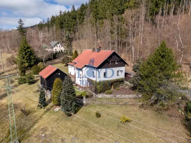 Rodinný dům v atraktivní horské lokalitě, 500 m od lanovky na Plešivec, Merklín, okres Karlovy Vary