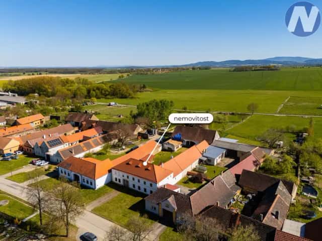 Mahouš, prodej bývalé zemědělské usedlosti, Mahouš, okres Prachatice