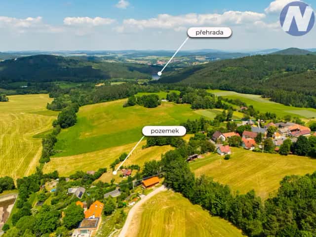 Kahov, stavební pozemek s chatou u Prachatic, Prachatice