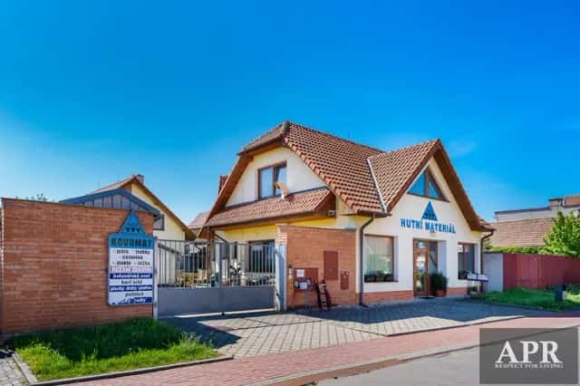 Prodej komerčního objektu Veselí nad Moravou - Zarazice, Zarazická, Veselí nad Moravou, okres Hodonín