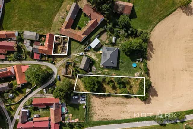 Prodej stavebního pozemku se stavbou - Lžín 40, obec Dírná, Dírná, okres Tábor