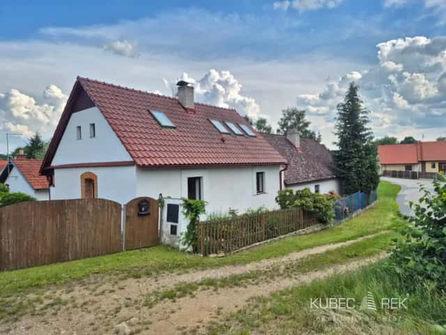 Pronájem rodinného domu 112 m2 se zahradou 350 m2, Jedlany u Chotovin, Jedlany, okres Tábor