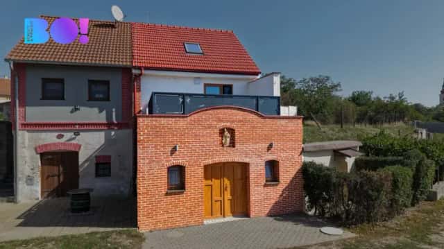 Prodej vinného sklepa s lisovnou, ubytovacích prostor a stavebního pozemku, Dyjákovice, Dyjákovice, okres Znojmo