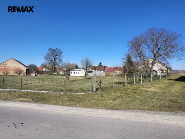 Prodej stavebního pozemku 2100 m2, Vesce u Moravských Budějovic, Moravské Budějovice, okres Třebíč