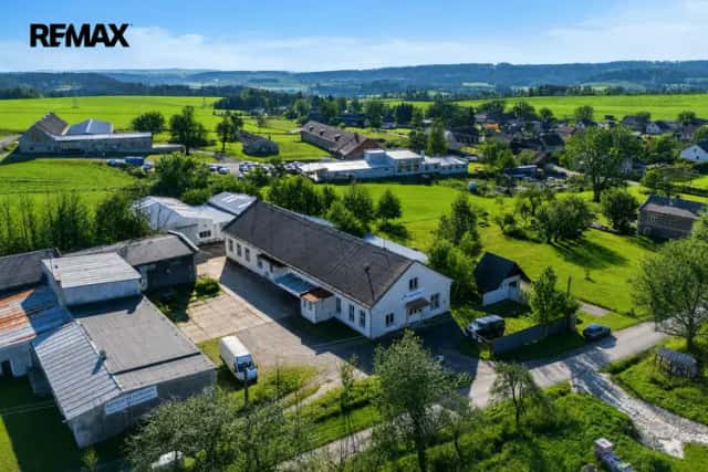 Doubravice – Areál výrobních a skladovacích prostor 1380 m2, pozemek 2737 m2, Doubravice, okres Trutnov