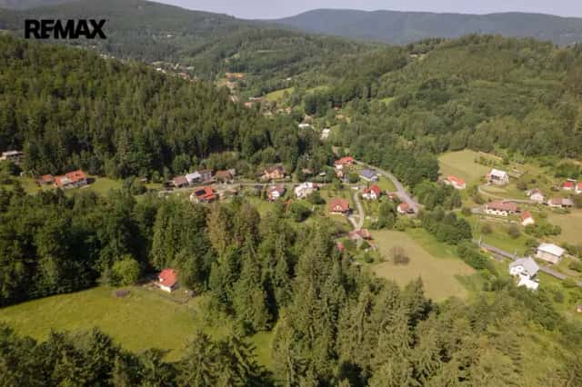 Na prodej pozemek s rodinným domem na samotě u lesa, Prostřední Bečva, okres Vsetín