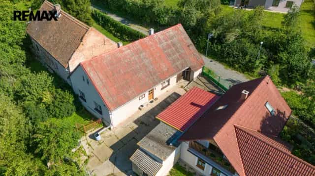 Malebný venkovský domek se zahradou – Kamenné Mosty, okres Kutná Hora, Žleby, okres Kutná Hora