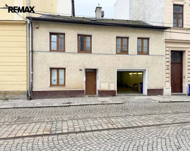Prodej investičního domu v centru Olomouce s garáží, Sokolská, Olomouc