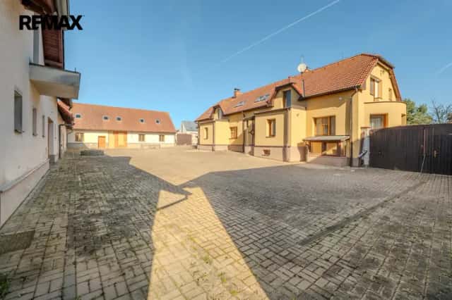 Velkorysé rodinné bydlení na pozemku 5 268 m2 u Prahy | Radimovice, Petříkov, okres Praha-východ
