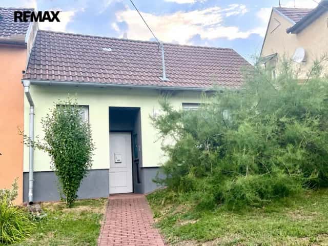 Prodej domku 3+1 se sklepem a zahrádkou v Sobůlkách, 80 m2, Sobůlky, okres Hodonín