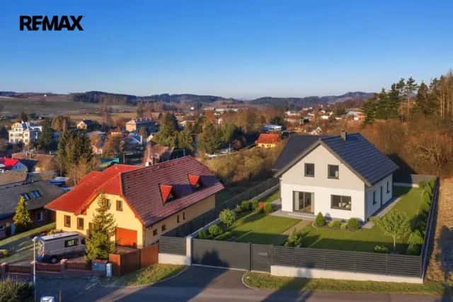 Prodej stavebního pozemku 951 m2, Nová Paka, okres Jičín
