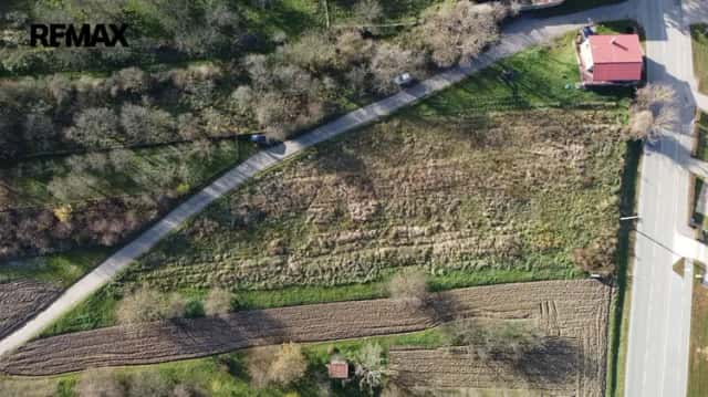 Prodej komerčního pozemku o výměře 2813 m2, Hustopeče, okr. Břeclav, Hustopeče, okres Břeclav