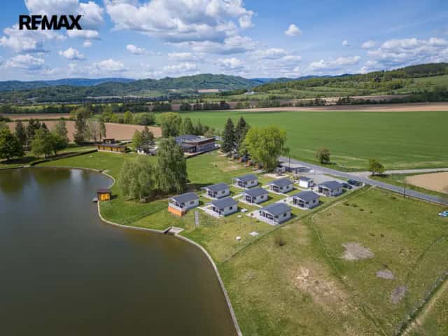 Zavedený rekreační resort v žádaném podhůří Jeseníků, Nový Malín, okres Šumperk