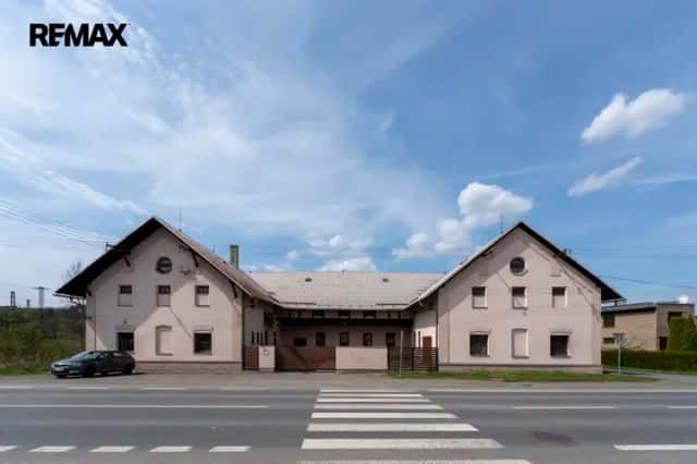 Prodej komerční nemovitosti na frekventovaném místě v Jablůnce, Jablůnka, okres Vsetín