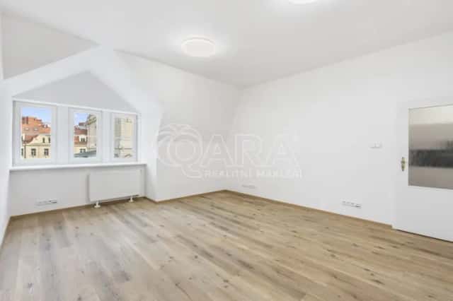 Stavební pozemek, se stavebním povolením na RD 6+kk ( UP 277 m2 ), výměa 1215 m2, Pozořice u Brna., Pozořice, okres Brno-venkov