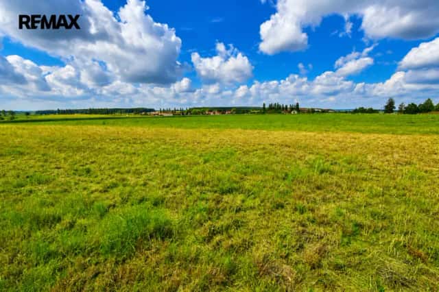 Velkorysý stavební pozemek, Nový Bydžov, okres Hradec Králové