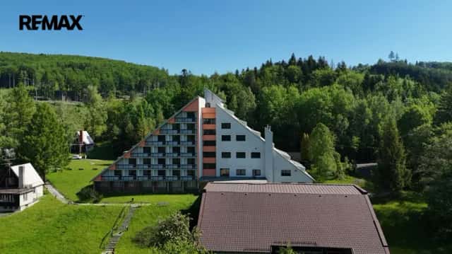 Hotel Wald, Rajnochovice – investiční příležitost s rozsáhlými pozemky v srdci Hostýnských vrchů, Rajnochovice, okres Kroměříž
