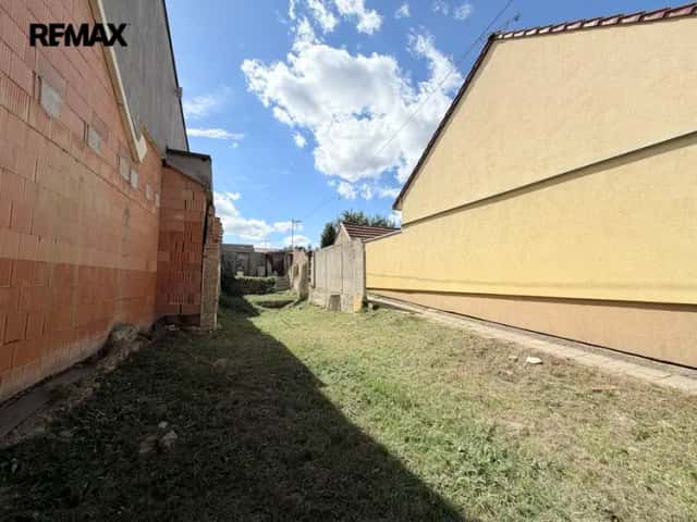 Prodej stavebního pozemku 208 m2 s hotovým projektem RD, Hostěrádky-Rešov, Hostěrádky-Rešov, okres Vyškov