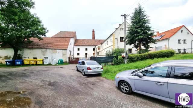 Prodej komerčního areálu 6.674 m2, Královice u Zlonic, okres Kladno, Královice, okres Kladno
