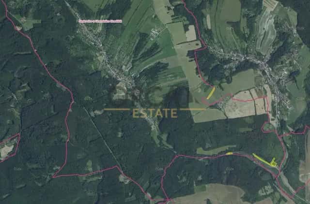 0,94 ha pozemků v k. ú. Jankovice u Uherského Hradiště, Jankovice, okres Uherské Hradiště