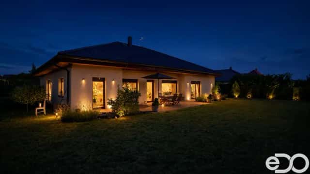Prodej vzdušného bungalovu, pozemek 1 700 m2 - Trnová, Trnová, okres Praha-západ
