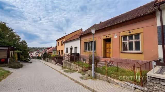 Prodej rodinného domu před rekonstrukcí na úžasném místě Brno-Obřany, Liští 377/37, Liští, Brno – Brno-Maloměřice a Obřany, okres Brno-město