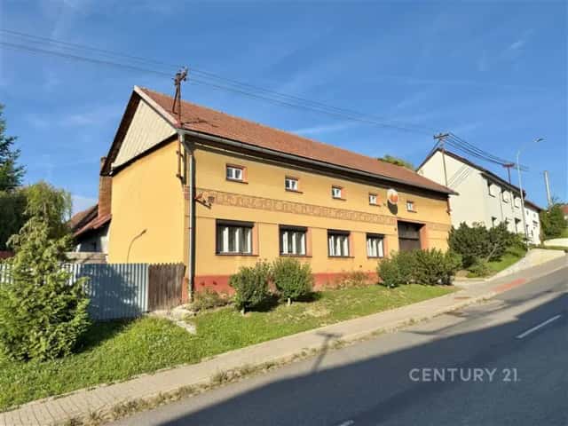 Vesnický rodinný dům s velkou zahradou a stodolou - Pornice, Pačlavice, okres Kroměříž