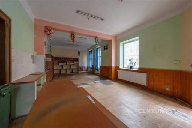 Komerční prostor 70 m2 k pronájmu v Chomutově, Na Bělidle 1066/1, ideální pro obchod či služby,, Na Bělidle, Chomutov