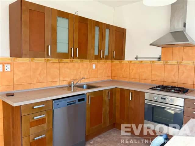 Prodej světlého bytu 2+1 s lodžií, 62 m2 – Bruntál, Dělnická, Bruntál