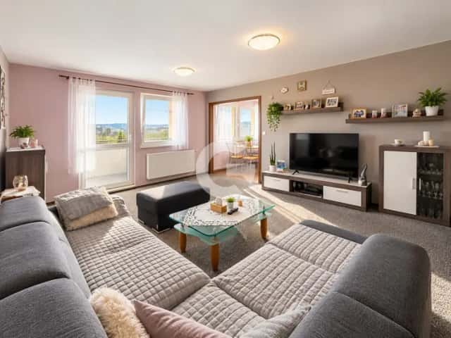 Byt 3+1 se zahradou 184 m2, garáží a parkováním v Čejči, Čejč, okres Hodonín