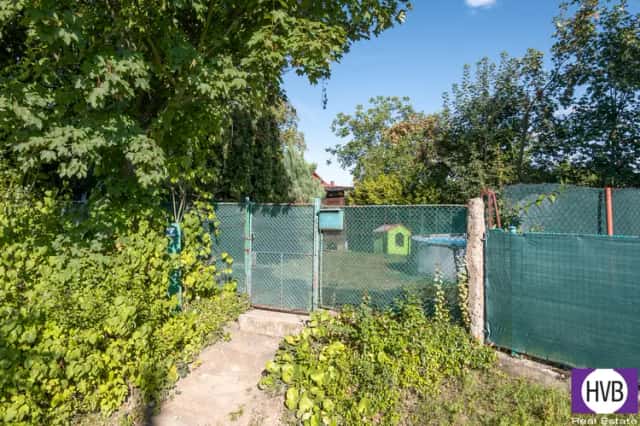 Prodej zahrady 318 m2 s chatkou, Praskolesy, okr. Beroun, Praskolesy, okres Beroun