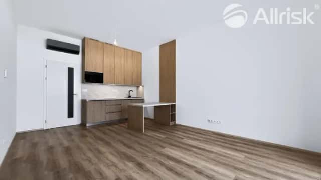 Pronájem bytu 1+kk 33 m2, Brno - Komárov, Komárovská, Brno, okres Brno-město