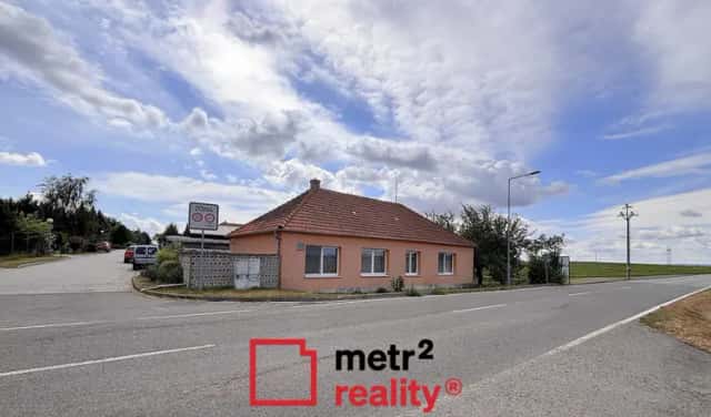 Prodej rodinného domu se zahradou 1072 m2, Hněvotín, Hněvotín, okres Olomouc