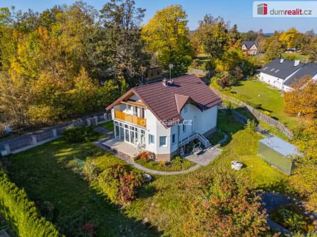 Krásná novostavba rodinného domu se zahradou a garáží v Rájově, Mnichov, okres Cheb