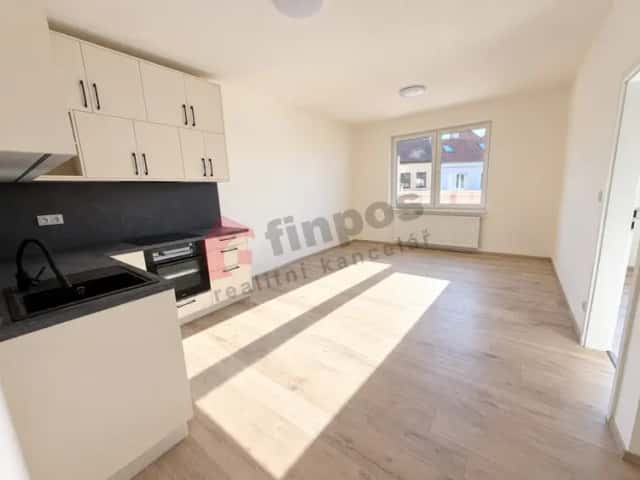Pronájem bytu 2+kk, 61 m2 ve Vlašimi, Na Potoce, Vlašim, okres Benešov