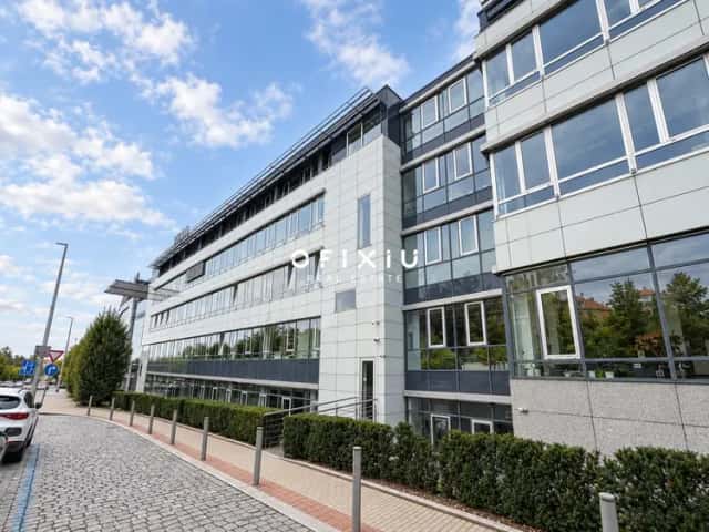 Pronájem kanceláře 1626 m2 se dvěma privátními terasami, Praha 6 - Dejvice, Evropská 2588/33a, Praha