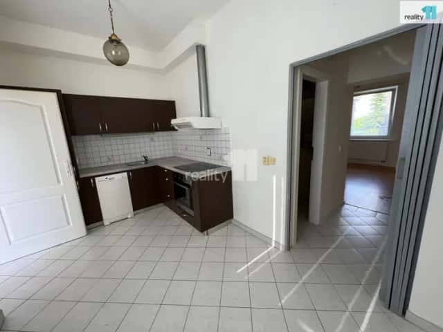 2+1, 60 M 2 + terasa 12 m2, Jeneč u Prahy, Lidická, Jeneč, okres Praha-západ