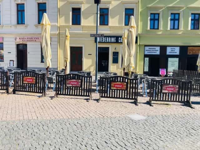 Pronájem plně vybaveného baru, Dolní náměstí 11, Opava, Opava