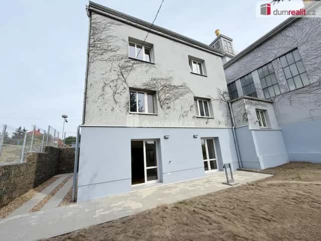 Prostorný, nový 2kk s širokým výhledem, Husova, Jílové u Prahy, okres Praha-západ