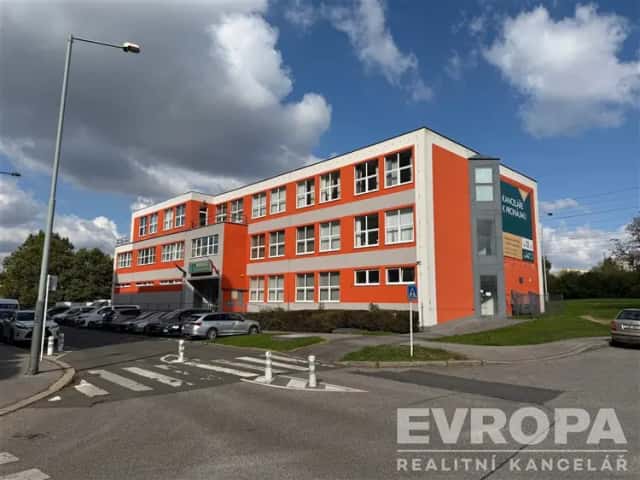 Pronájem kancelářských prostor – Obchodní centrum MERKAZ, Jana Růžičky, Praha