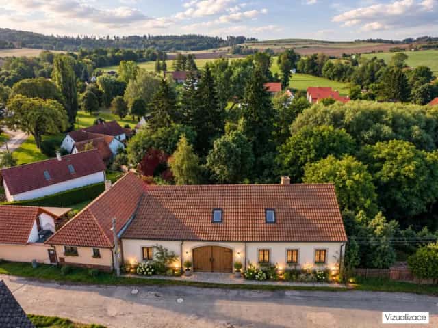 Prodej rodinného domu Načeradec 249 m pozemek (pozemek 1435 m), U Paláce, Načeradec, okres Benešov