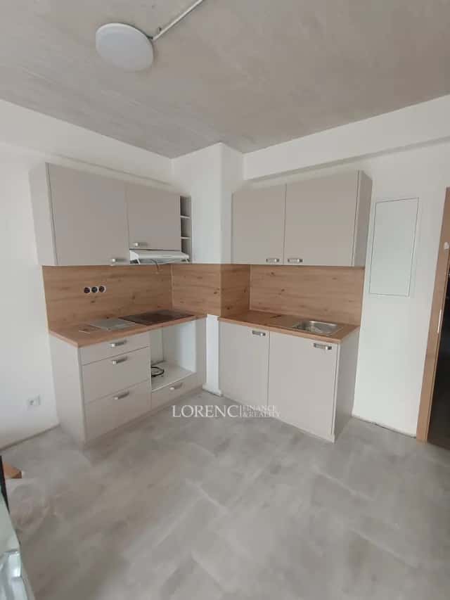 Nádherný 2+kk s lodžií| Náměstí Míru, Veselí nad Moravou, náměstí Míru, Veselí nad Moravou, okres Hodonín