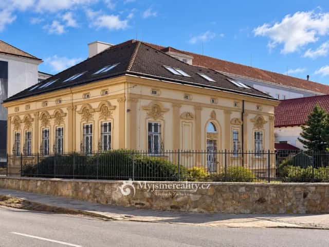 Komerční prostor 46 m2 k pronájmu se společnou čekárnou a kompletním zázemím – Znojmo, Kotkova, Kotkova 708/1, Znojmo