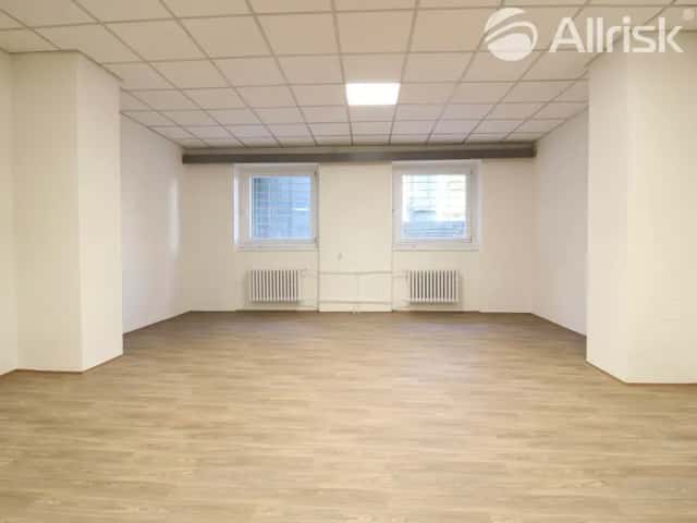 PRONÁJEM OBCHODNÍCH PROSTOR ČI KANCELÁŘE 31 m2, 38 m2, BRNO-STŘED, Brno, okres Brno-město